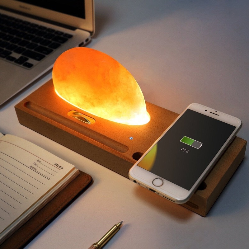 Daily Boutik Himalayan Salt Lamp Wireless Charger - 10.4" x 4" x 3.7"