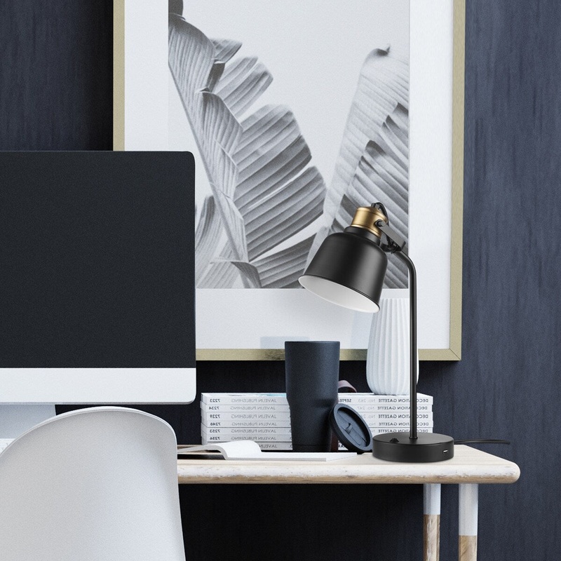 Dakota 18" Matte Black Desk Lamp with USB Port - one size