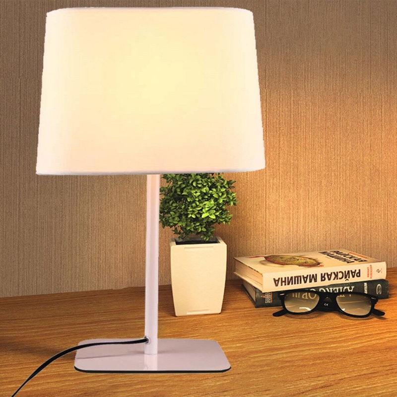 LED desk lamp for office and bedroom warm bedside fabric desk lamp, with button switch, suitable for living room