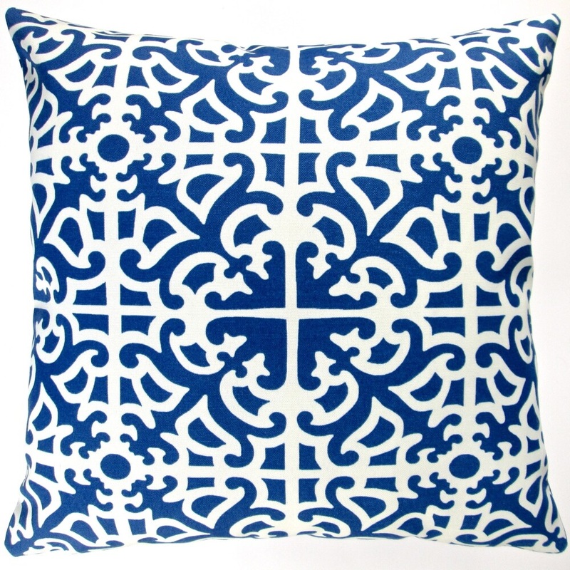 Artisan Pillows Outdoor 18-inch Classic Indigo Blue Garden Maze Modern Contemporary Geometric Throw Pillow Cover (Set of 2)