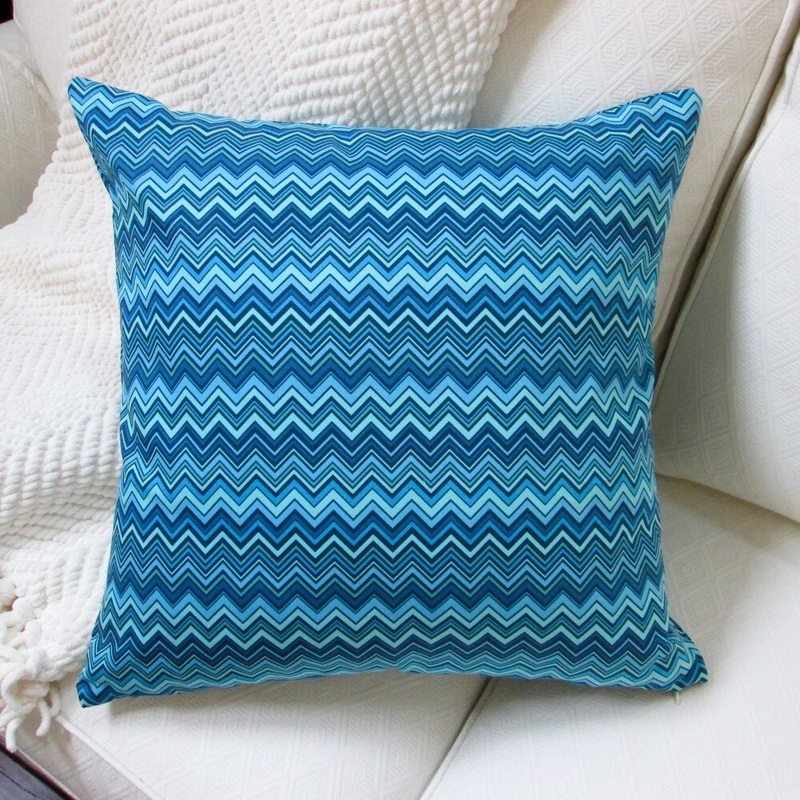 Artisan Pillows Indoor ZigZag Blue 20-inch Throw Pillow Cover