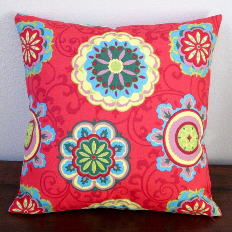 Artisan Pillows Geometric Circles Red Polyester 18-inch Outdoor Modern Decorative Throw Pillow Covers (Set of 2)