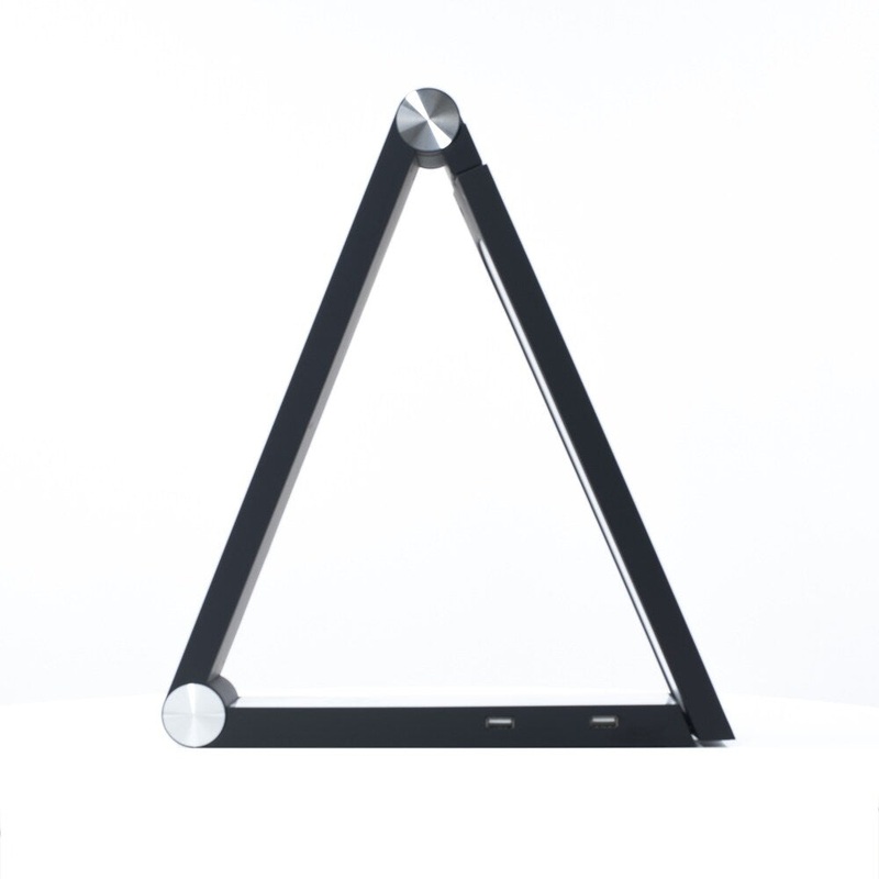Triangle QI Lamp