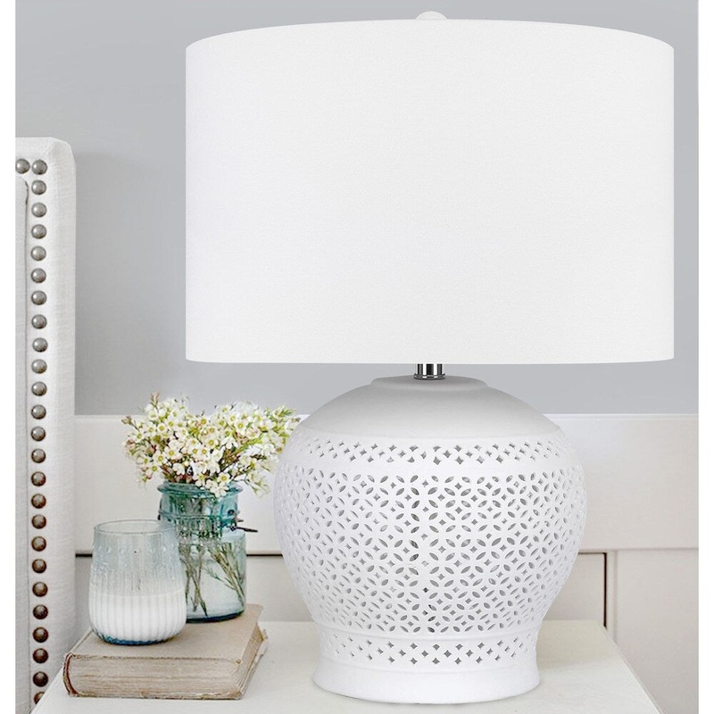 Carson Carrington Bogilt 23-inch Matte White Ceramic Table Lamp