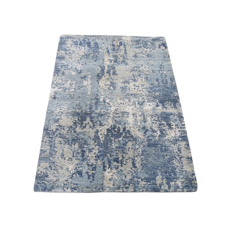 Shahbanu Rugs Blue-Gray Abstract Design Wool and Silk Hand-Knotted Oriental Rug (2'1" x 3'2") - 2'1" x 3'2"