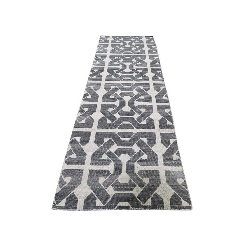 Shahbanu Rugs Hand Woven Flat Weave Pure Wool Reversible Kilim Runner Oriental Rug (2'8" x 7'10") - 2'8" x 7'10"