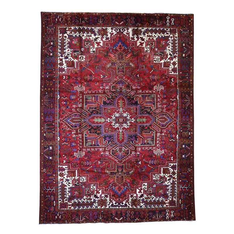 Shahbanu Rugs Semi Antique Persian Heriz With Greens Hand-Knotted Oriental Rug (8'3" x 11'2") - 8'3" x 11'2"