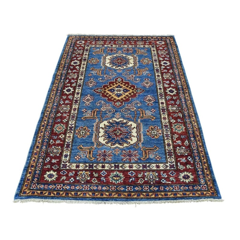 Shahbanu Rugs Super Kazak Caucasian Design Pure Wool Hand-Knotted Oriental Rug (3'5" x 5'5") - 3'5" x 5'5"