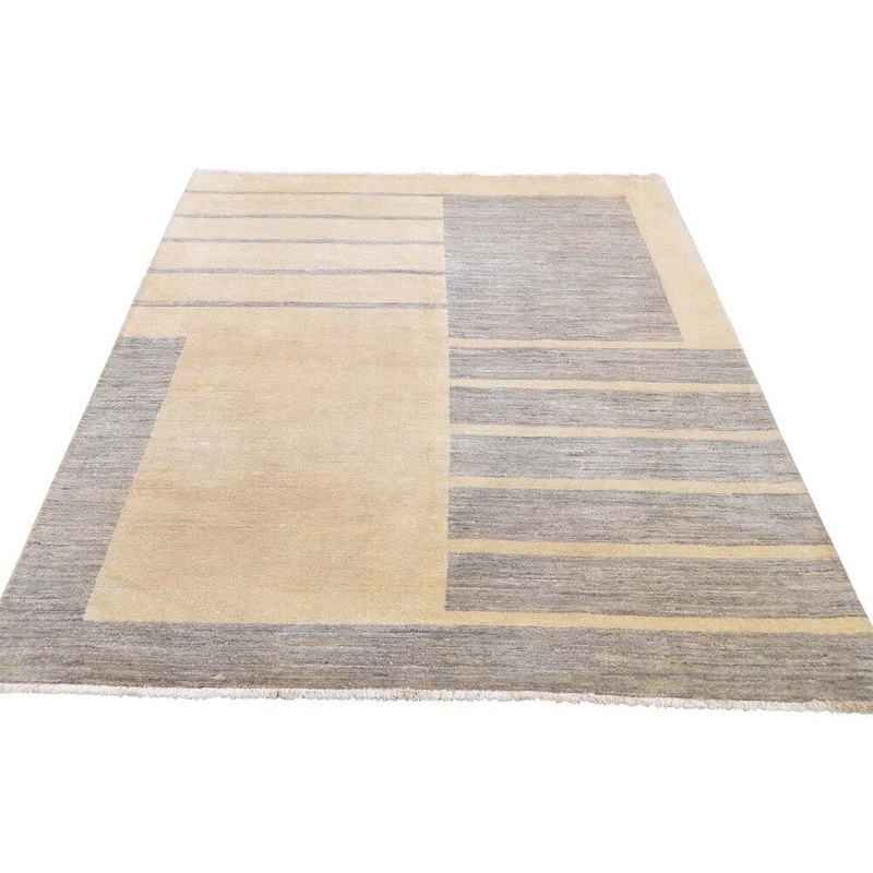 Shahbanu Rugs Gabbeh Pure Wool Modern Hand Knotted Oriental Rug (4'6" x 7'0") - 4'6" x 7'0"