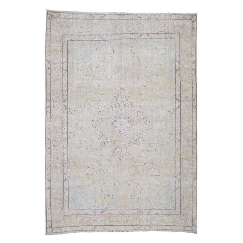 Shahbanu Rugs Hand-Knotted White Wash Vintage Kerman Sheared Low Oriental Rug (6'9" x 9'10") - 6'9" x 9'10"