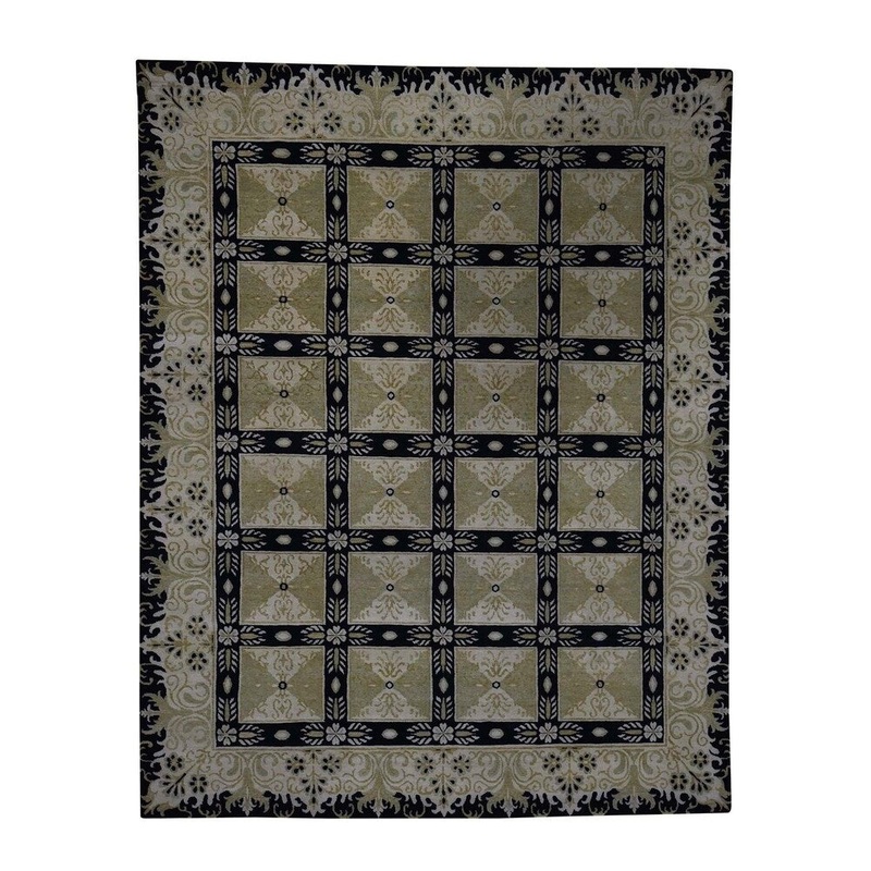 Shahbanu Rugs Neo Classic Rosette Design Pure Wool Hand Knotted European Rug (8'3" x 10'5") - 8'3" x 10'5"