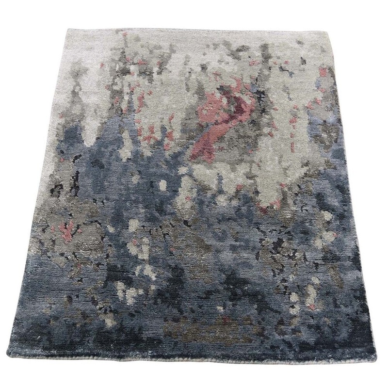 Shahbanu Rugs Blue Abstract Design Wool and Silk Hand-Knotted Oriental Rug (2'1" x 3'0") - 2'1" x 3'0"