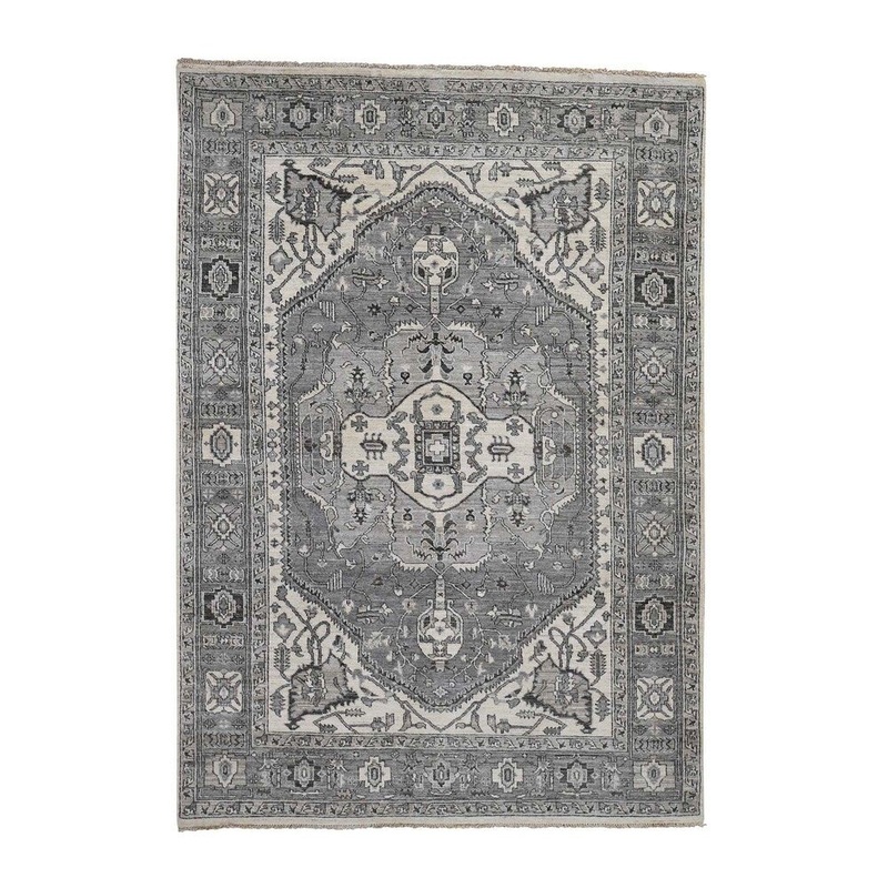 Shahbanu Rugs Heriz Design Undyed Natural Wool Hand-Knotted Oriental Rug (5'7" x 8'0") - 5'7" x 8'0"