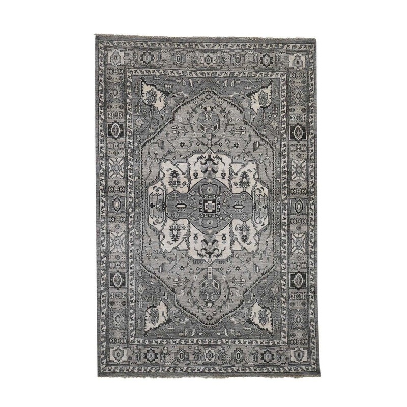 Shahbanu Rugs Heriz Design Undyed Natural Wool Hand-Knotted Oriental Rug (5'7" x 8'6") - 5'7" x 8'6"