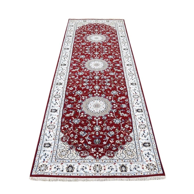 Shahbanu Rugs Red Runner Nain Wool And Silk 250 KPSI Hand Knotted Oriental Rug (2'9" x 8'2") - 2'9" x 8'2"