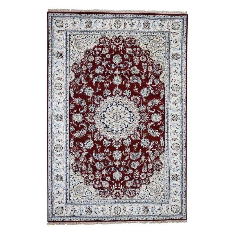 Shahbanu Rugs Red Wool And Silk Nain 250 KPSI Hand Knotted Oriental Rug (6'0" x 9'0") - 6'0" x 9'0"