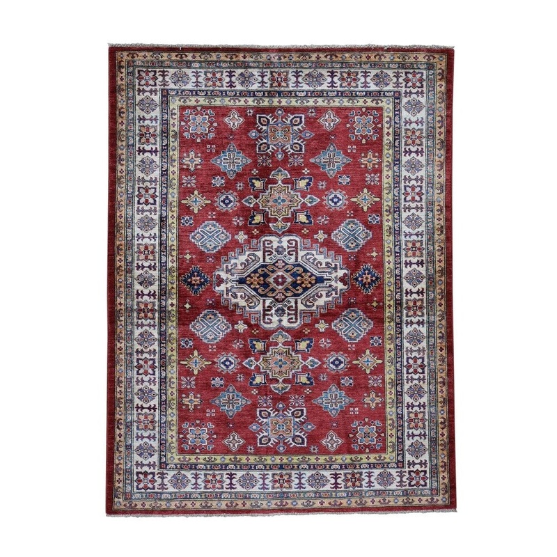 Shahbanu Rugs Super Kazak Pure Wool Geometric Design Hand-Knotted Oriental Rug (5'0" x 6'7") - 5'0" x 6'7"