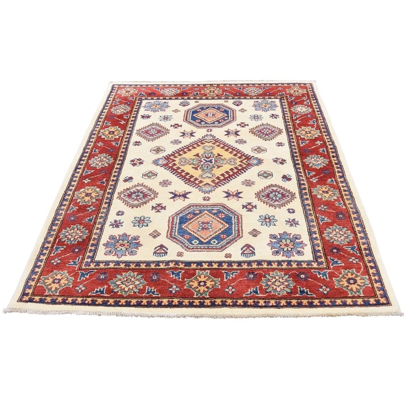 Shahbanu Rugs Pure Wool Hand-Knotted Ivory Special Kazak Oriental Rug (4'0" x 5'8") - 4'0" x 5'8"