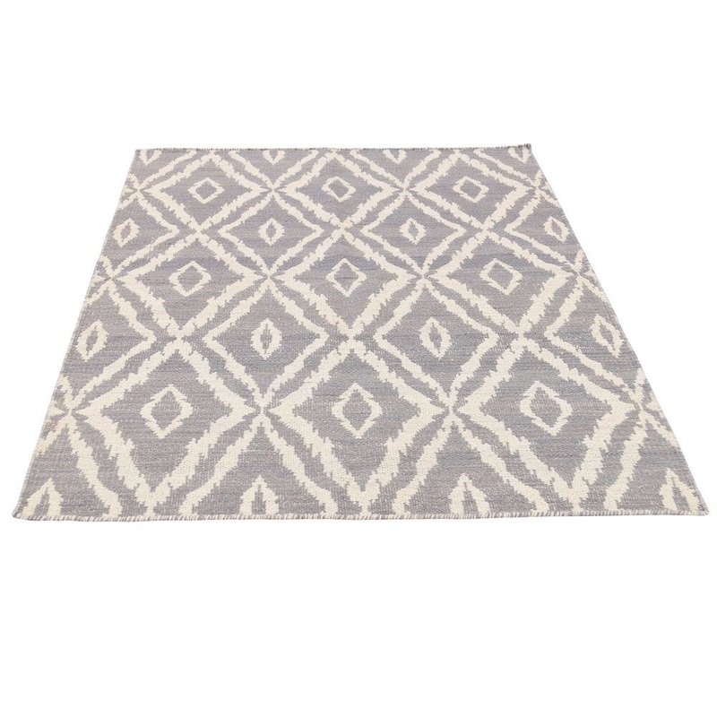Shahbanu Rugs Pure Wool Reversible Geometric Kilim Hand Woven Oriental Rug (3'9" x 5'6") - 3'9" x 5'6"