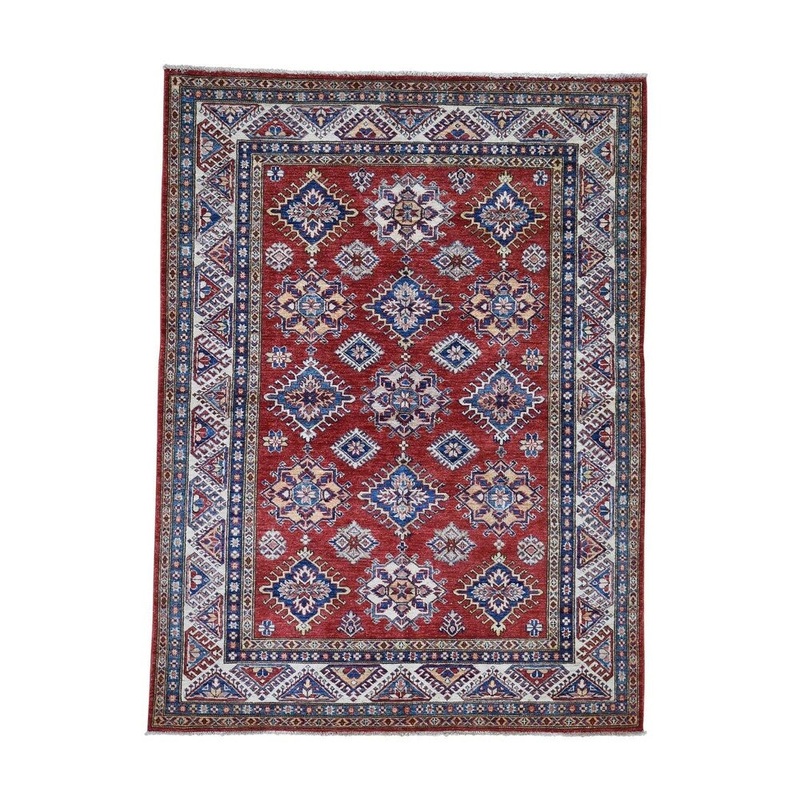 Shahbanu Rugs Super Kazak Pure Wool Geometric Design Hand-Knotted Oriental Rug (5'3" x 7'0") - 5'3" x 7'0"