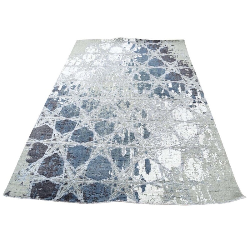 Shahbanu Rugs THE HONEYCOMB Hand-Knotted Wool and Silk Award Winning Design Rug (5'0" x 6'9") - 5'0" x 6'9"