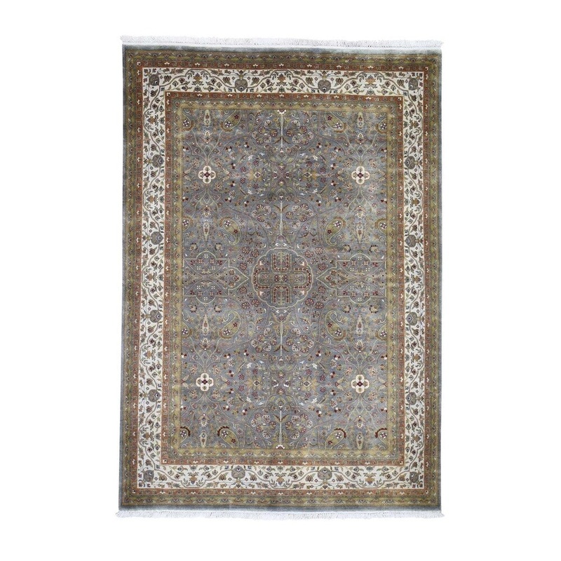 Shahbanu Rugs Gray Kashan Revival 300 KPSI Wool and Silk Hand-Knotted Oriental Rug (5'2" x 7'6") - 5'2" x 7'6"