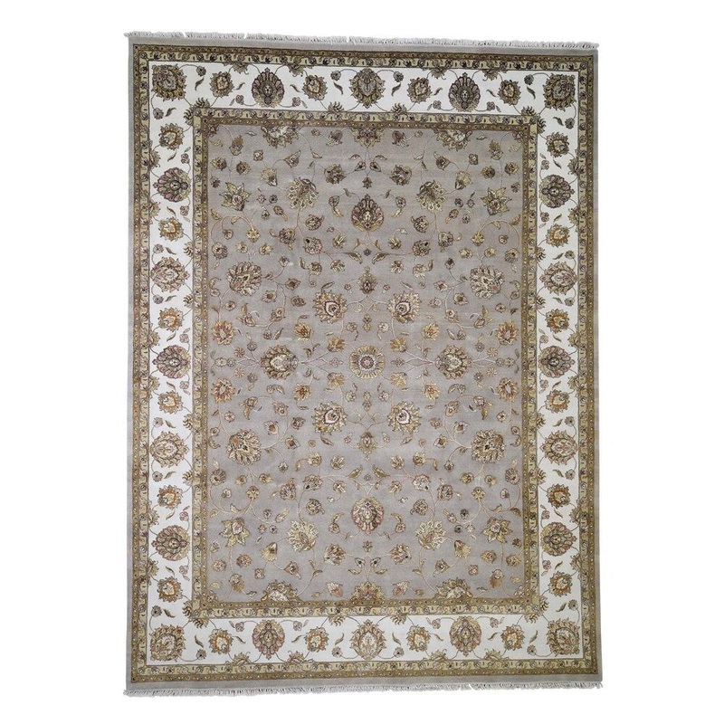 Shahbanu Rugs Grey,Rajasthan Half Wool And Half Silk Hand-Knotted Oriental Rug (9'0" x 12'0") - 9'0" x 12'0"
