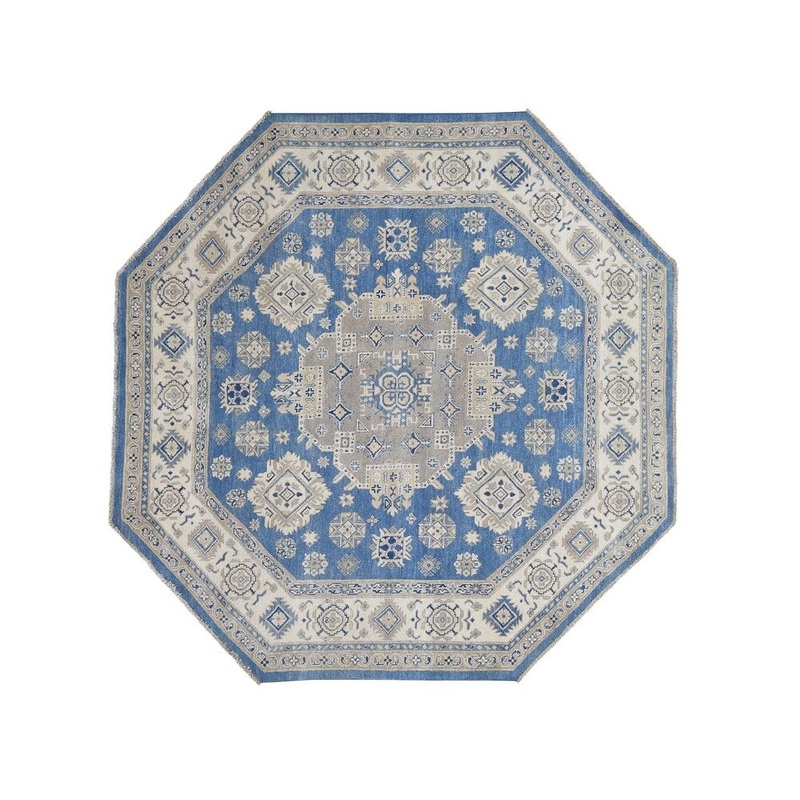 Shahbanu Rugs Pure Wool Octagonal Vintage Look Kazak Hand-Knotted Oriental Rug (7'8" x 7'10") - 7'8" x 7'10"
