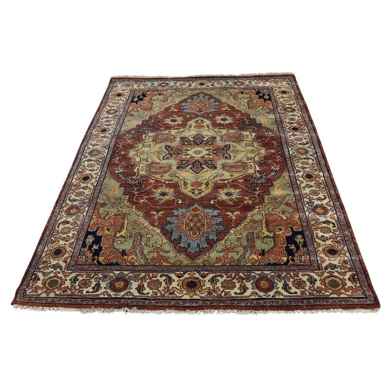 Shahbanu Rugs Hand-Knotted Pure Wool Antiqued Heriz Re-creation Oriental Rug (4'1" x 6'0") - 4'1" x 6'0"