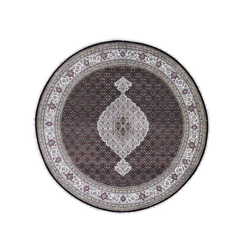 Shahbanu Rugs Round Hand Knotted Wool and Silk Black Tabriz Mahi Oriental Rug (7'8" x 7'8") - 7'8" x 7'8"