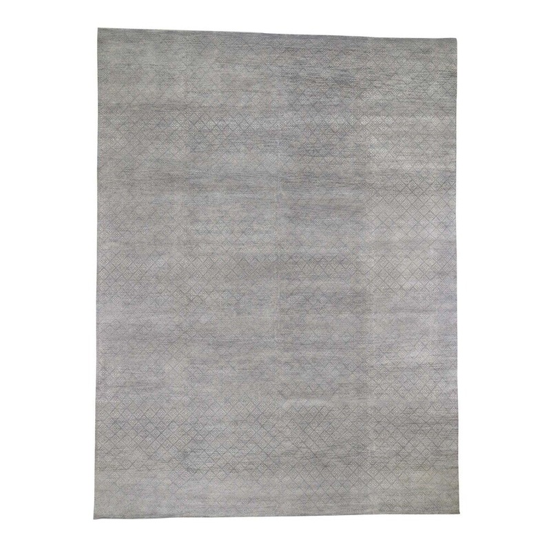 Shahbanu Rugs Gray Modern Tone on Tone Wool and Silk Hand Knotted Oriental Rug (8'10" x 11'10") - 8'10" x 11'10"