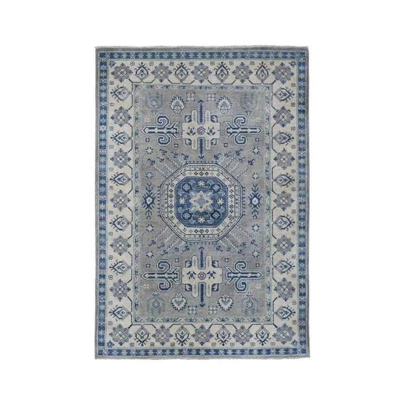 Shahbanu Rugs Gray Vintage Look Kazak Pure Wool Hand-Knotted Oriental Rug (4'0" x 5'9") - 4'0" x 5'9"