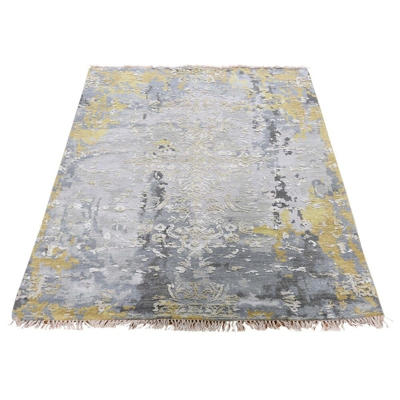 Shahbanu Rugs Gray Wool And Silk Erased Design Hand-Knotted Oriental Rug (3'0" x 5'0") - 3'0" x 5'0"
