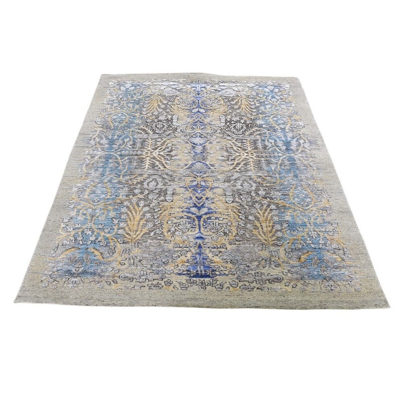 Shahbanu Rugs Silk with Oxidized Wool Textured Transitional Sarouk Hand-Knotted Rug (4'2" x 6'1") - 4'2" x 6'1"